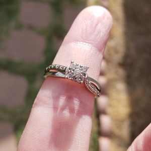 Genuine Authentic Diamond Solitaire Princess Ring Size 7